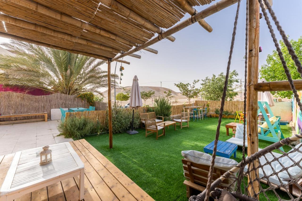 The White Hill Guesthouse Yeruham Exterior foto